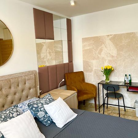 North Nest Luxury Suites 格但斯克 外观 照片