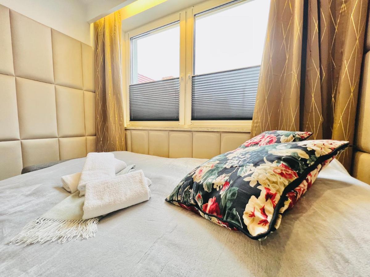 North Nest Luxury Suites 格但斯克 外观 照片