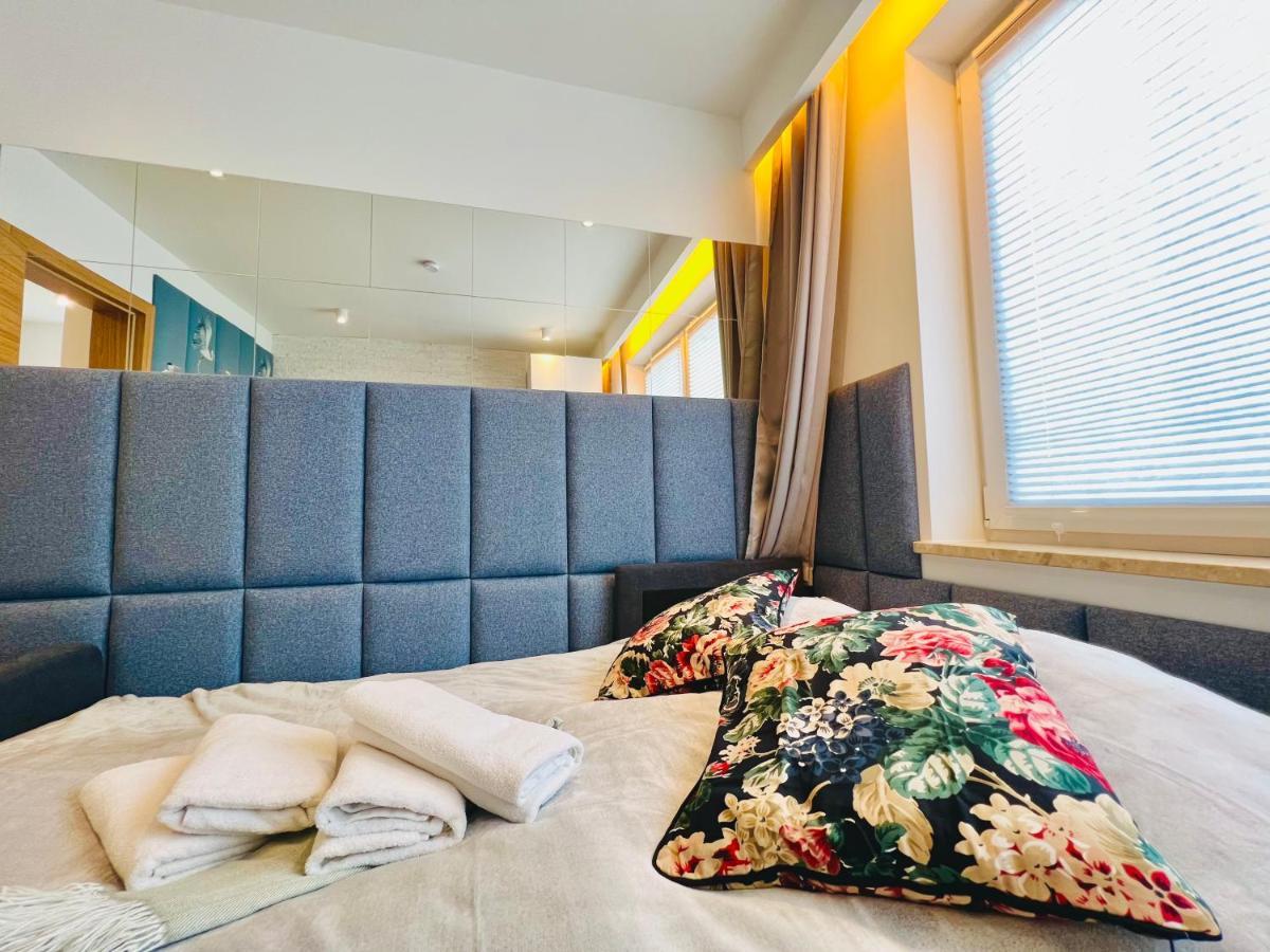 North Nest Luxury Suites 格但斯克 外观 照片