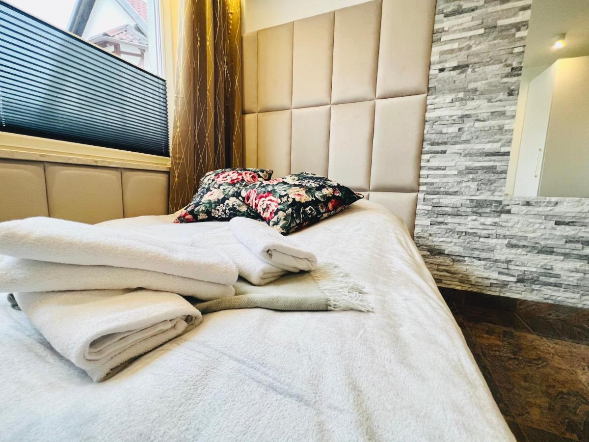 North Nest Luxury Suites 格但斯克 外观 照片