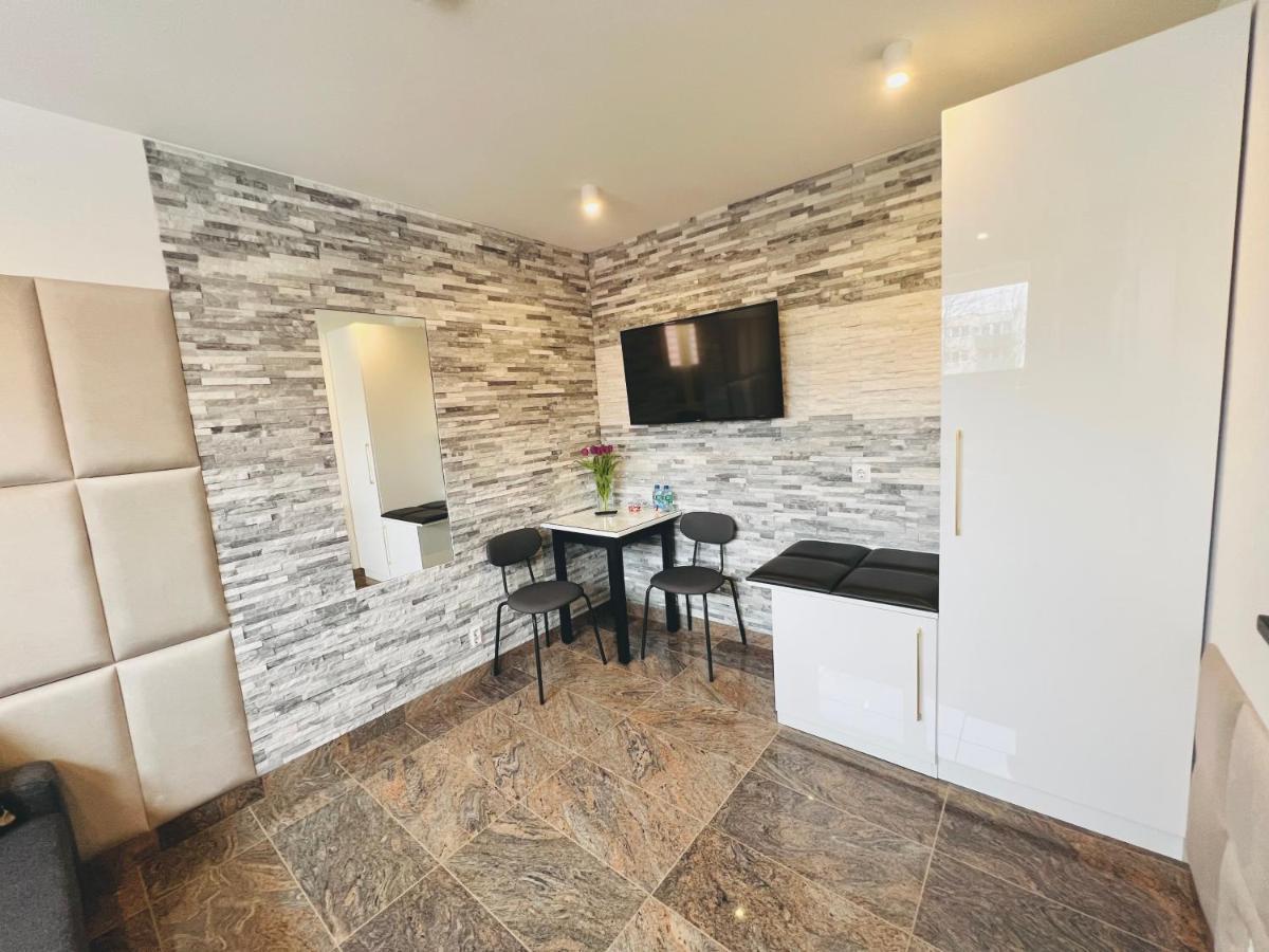 North Nest Luxury Suites 格但斯克 外观 照片