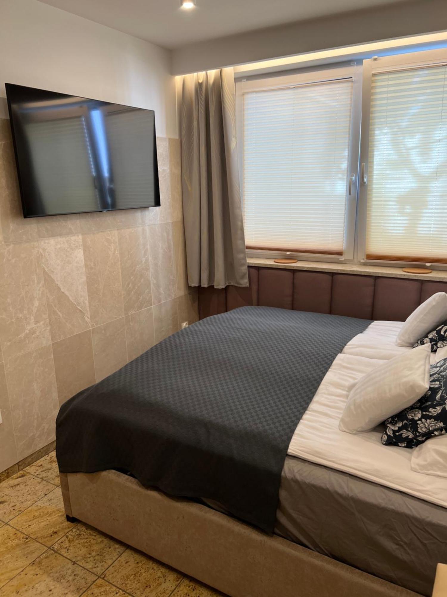 North Nest Luxury Suites 格但斯克 外观 照片