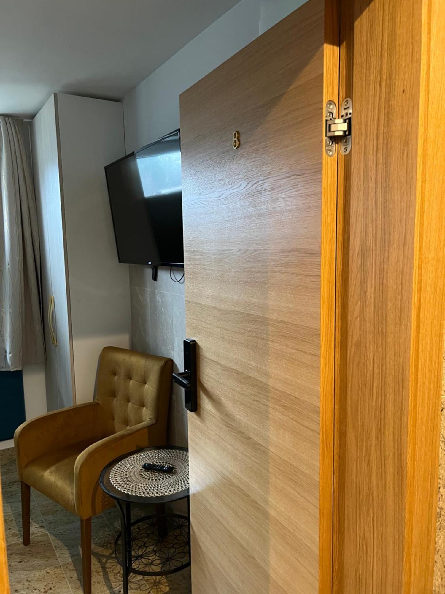 North Nest Luxury Suites 格但斯克 外观 照片