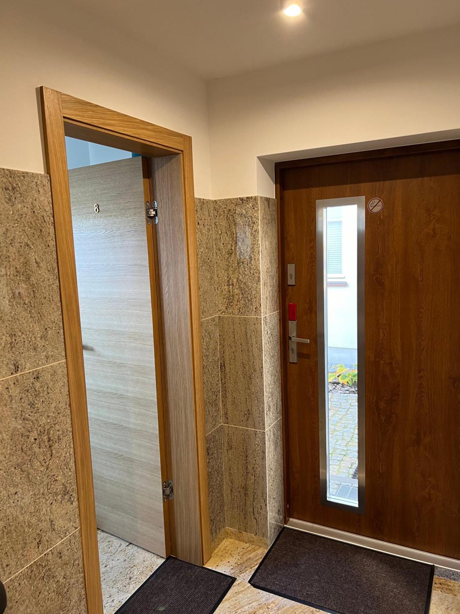 North Nest Luxury Suites 格但斯克 客房 照片