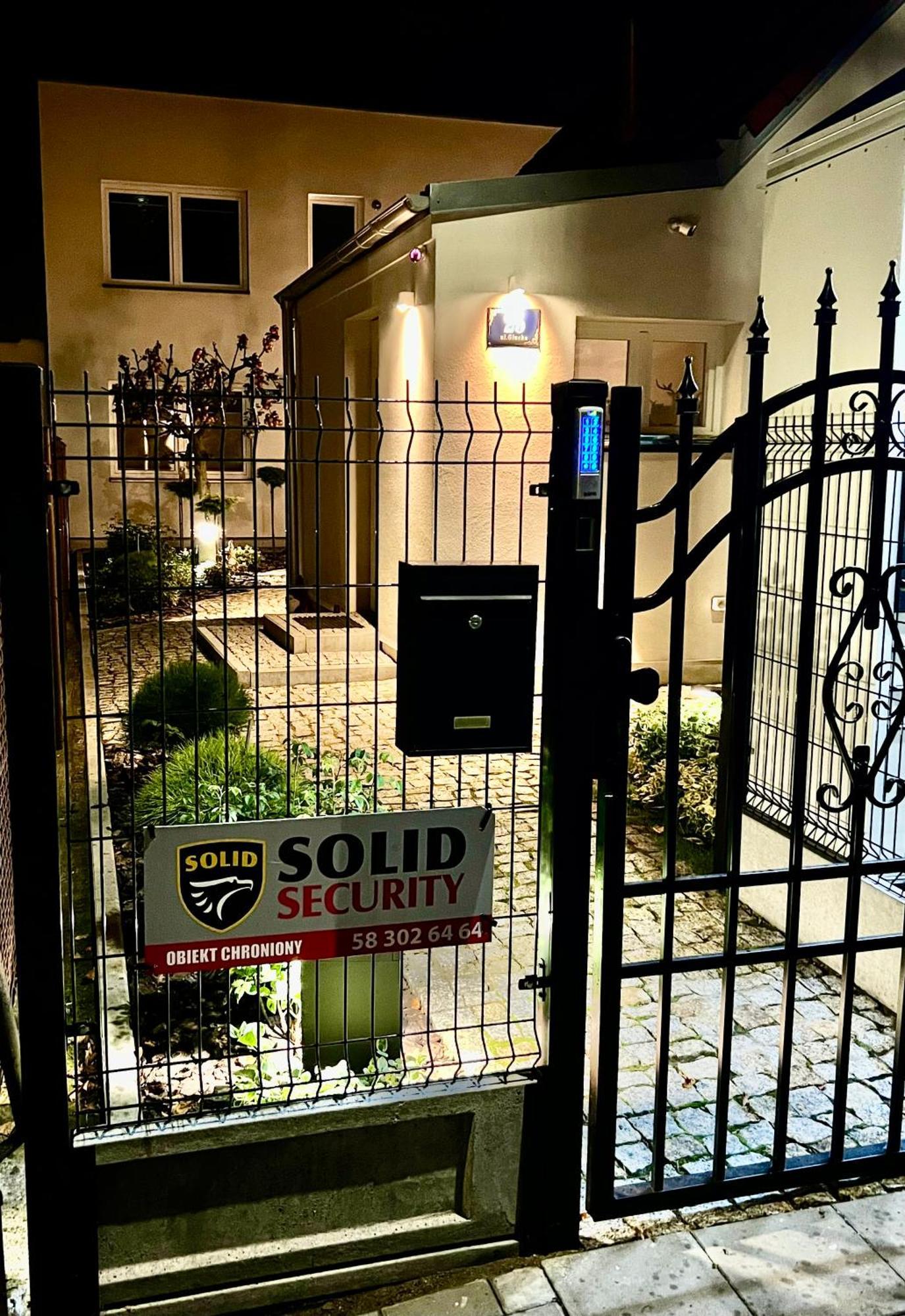 North Nest Luxury Suites 格但斯克 外观 照片