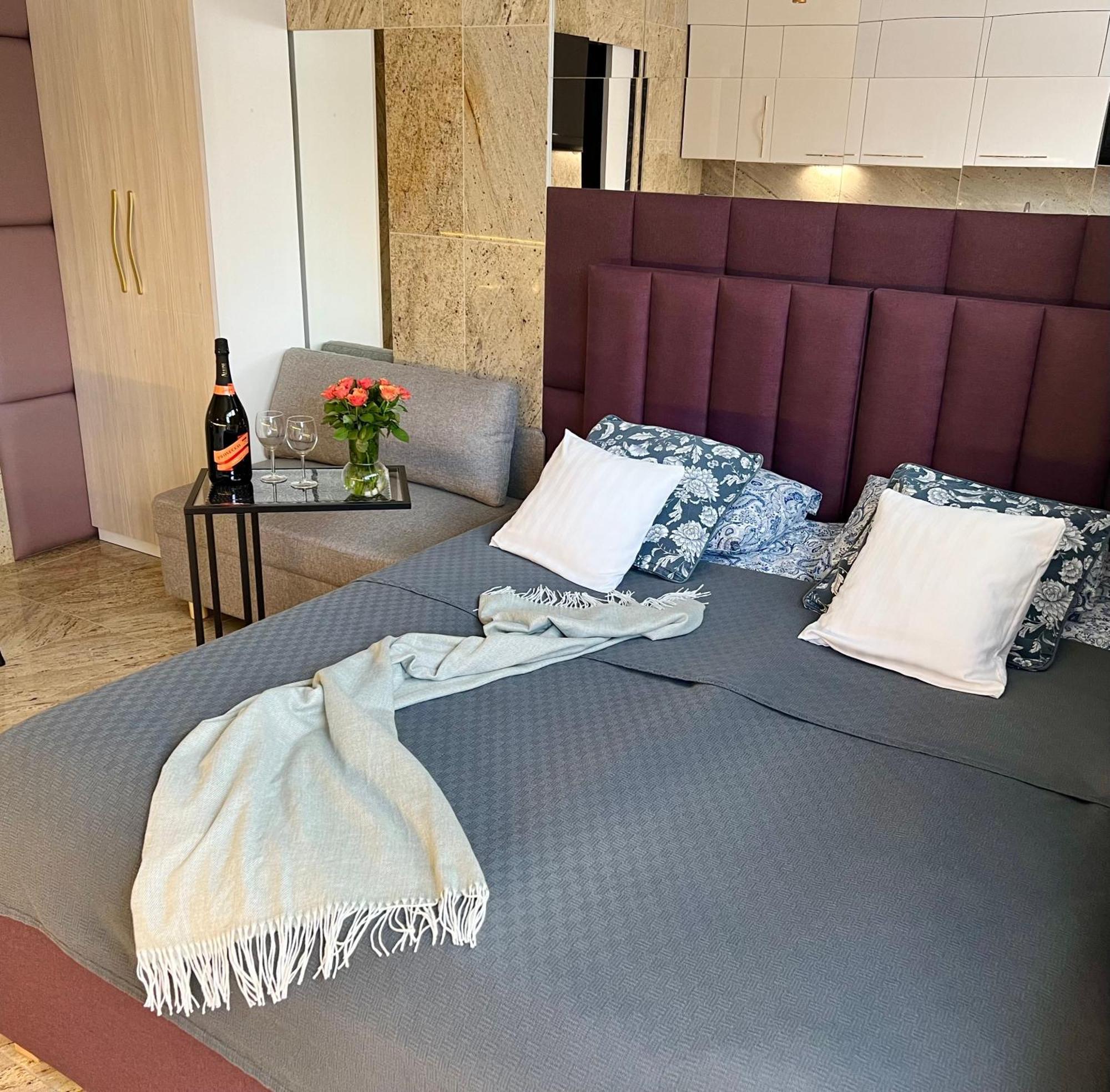 North Nest Luxury Suites 格但斯克 外观 照片