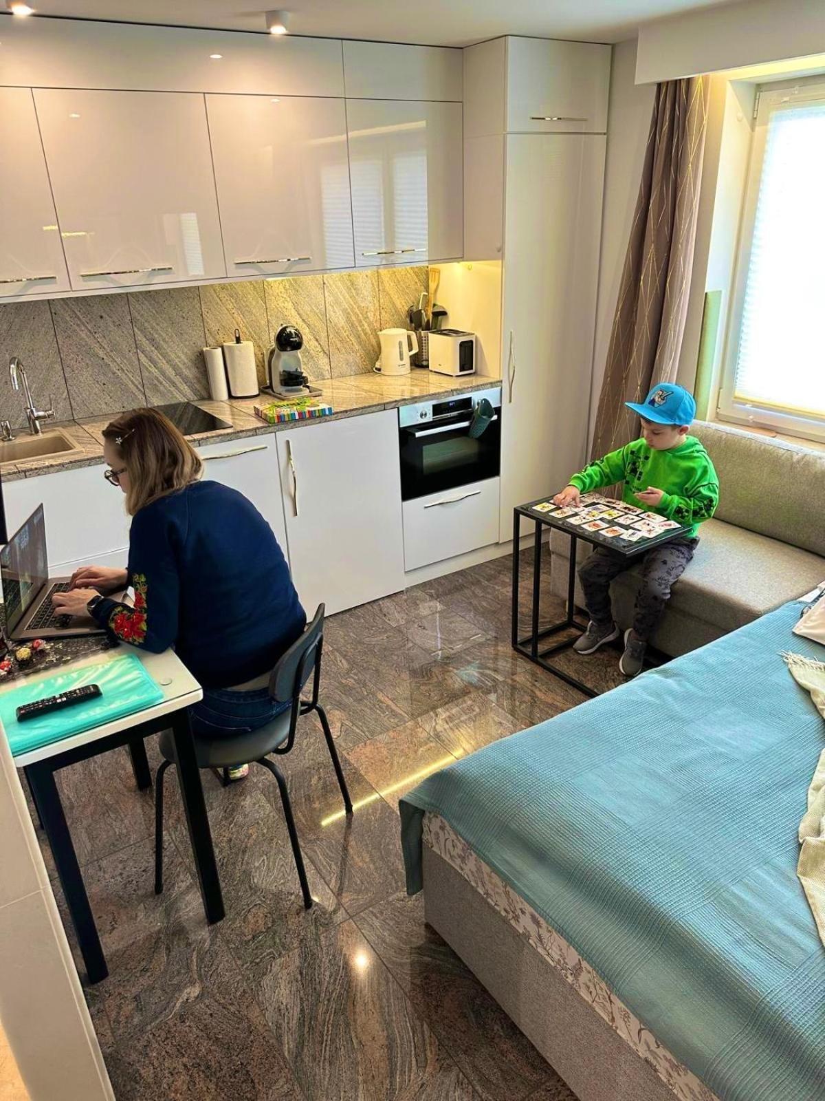 North Nest Luxury Suites 格但斯克 客房 照片