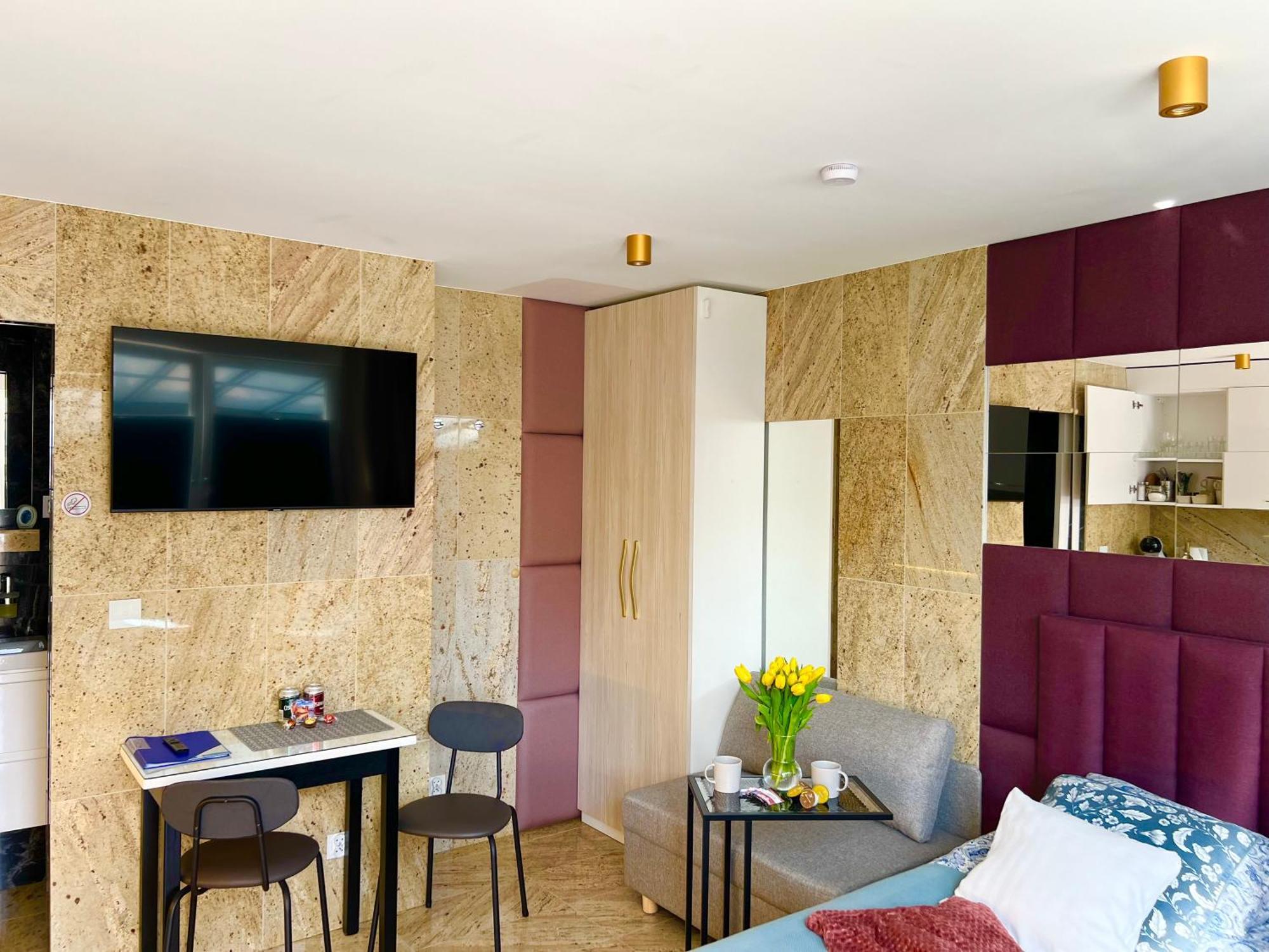 North Nest Luxury Suites 格但斯克 客房 照片