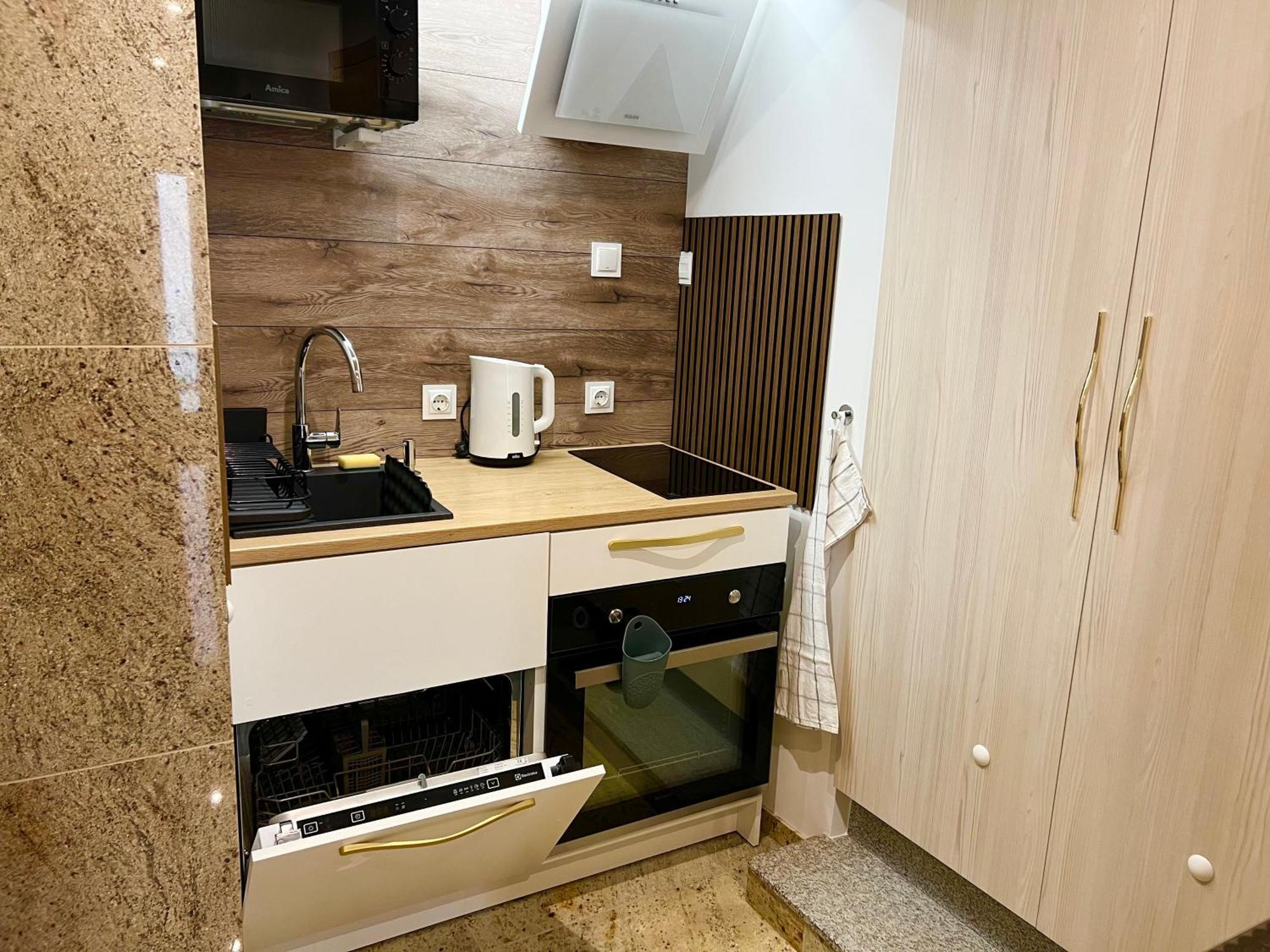 North Nest Luxury Suites 格但斯克 客房 照片